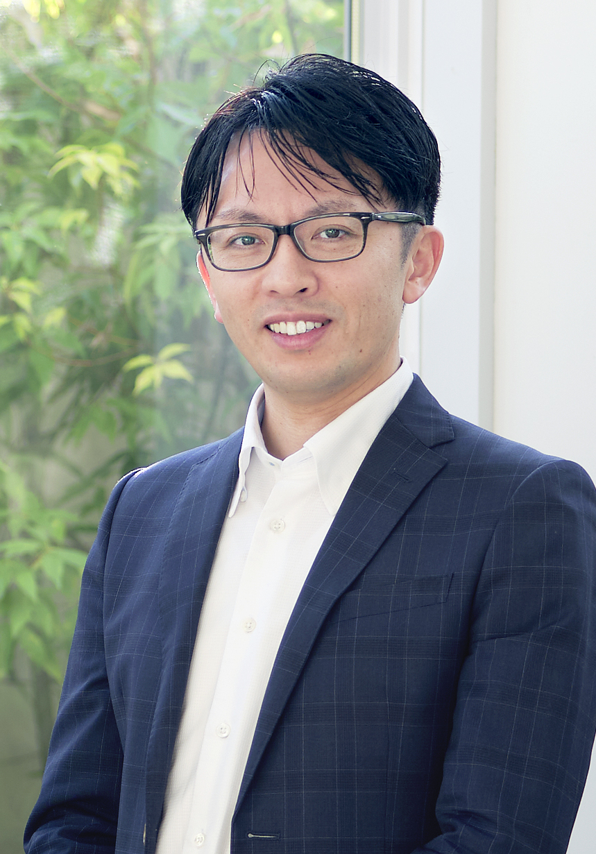 代表取締役CEO 内山知也 写真